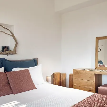 Ibid House *